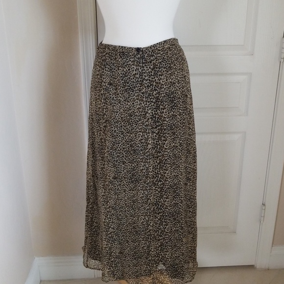 Leopard Chiffon Skirt - Picture 3 of 3